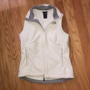 white north face vest